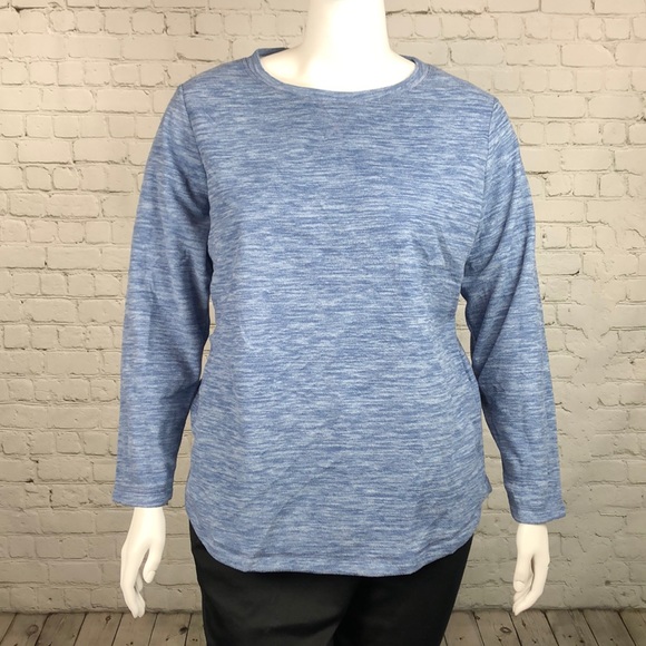 0X 1X Light Blue Heather Microfleece Top Plus Size - Picture 2 of 5